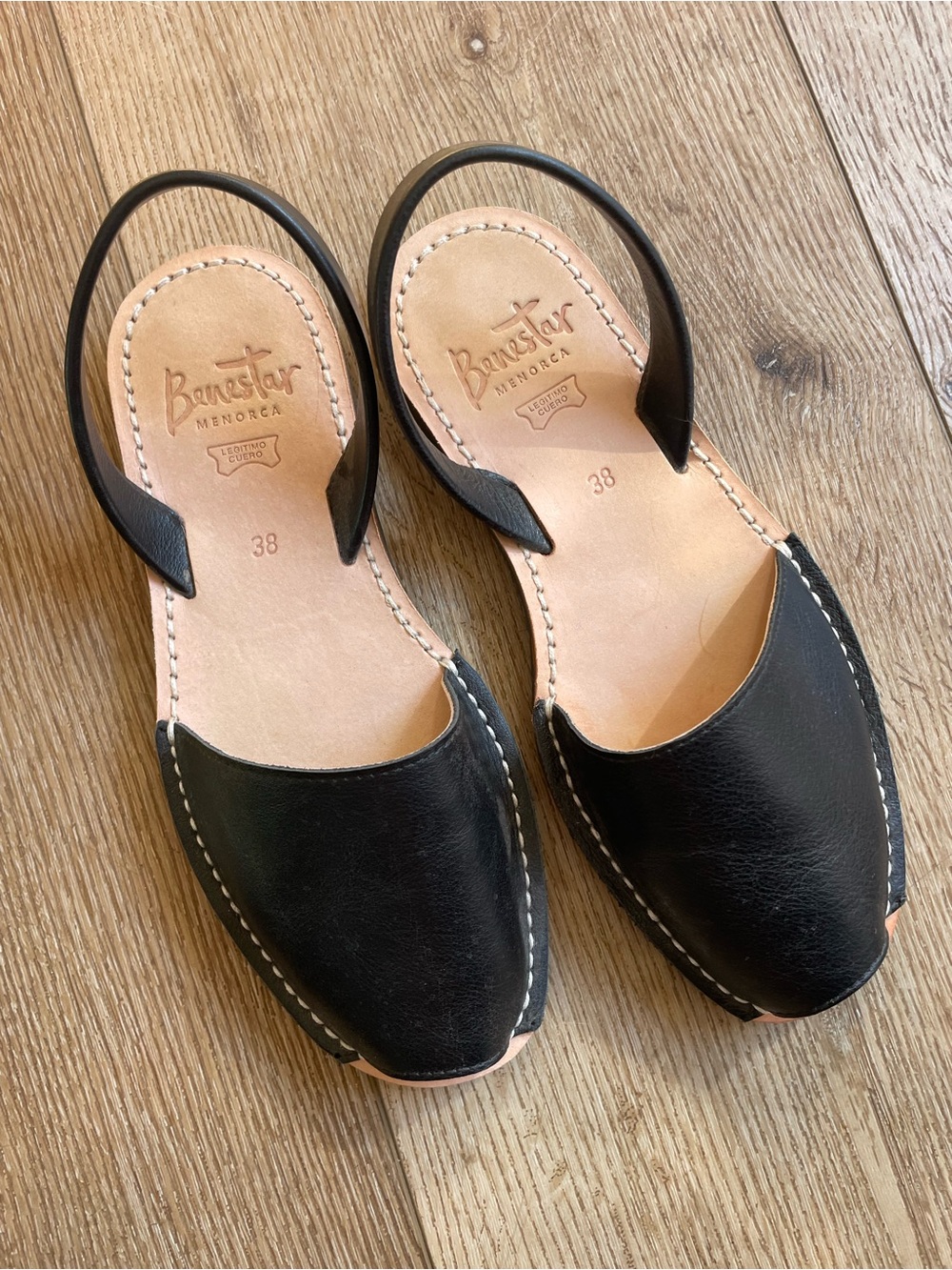 Real Mallorca Sandals in black